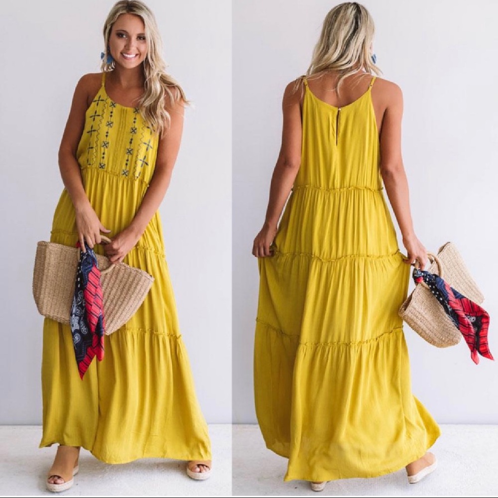Impressions Lime Punch Embroidered Maxi 🍈